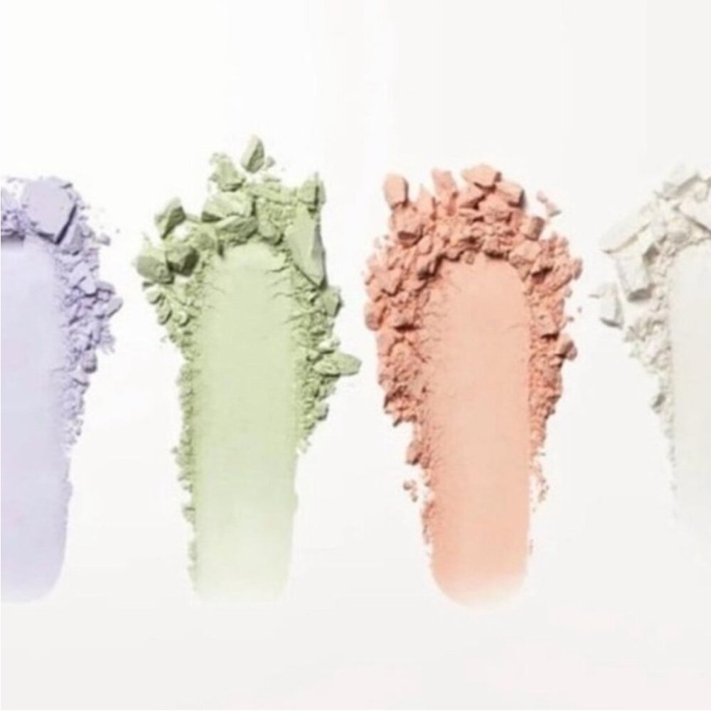 Stila Cosmetics Color Correcting Setting Powder - Picture 7 of 8